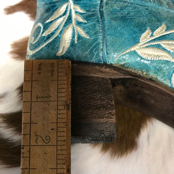 Sold Out! 5🌟Rated!! Size 7 Corral Turquoise Boot - Picture 7 of 8
